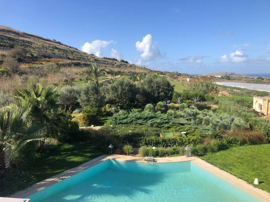 Sunset Oasis L-Imgarr Exterior photo